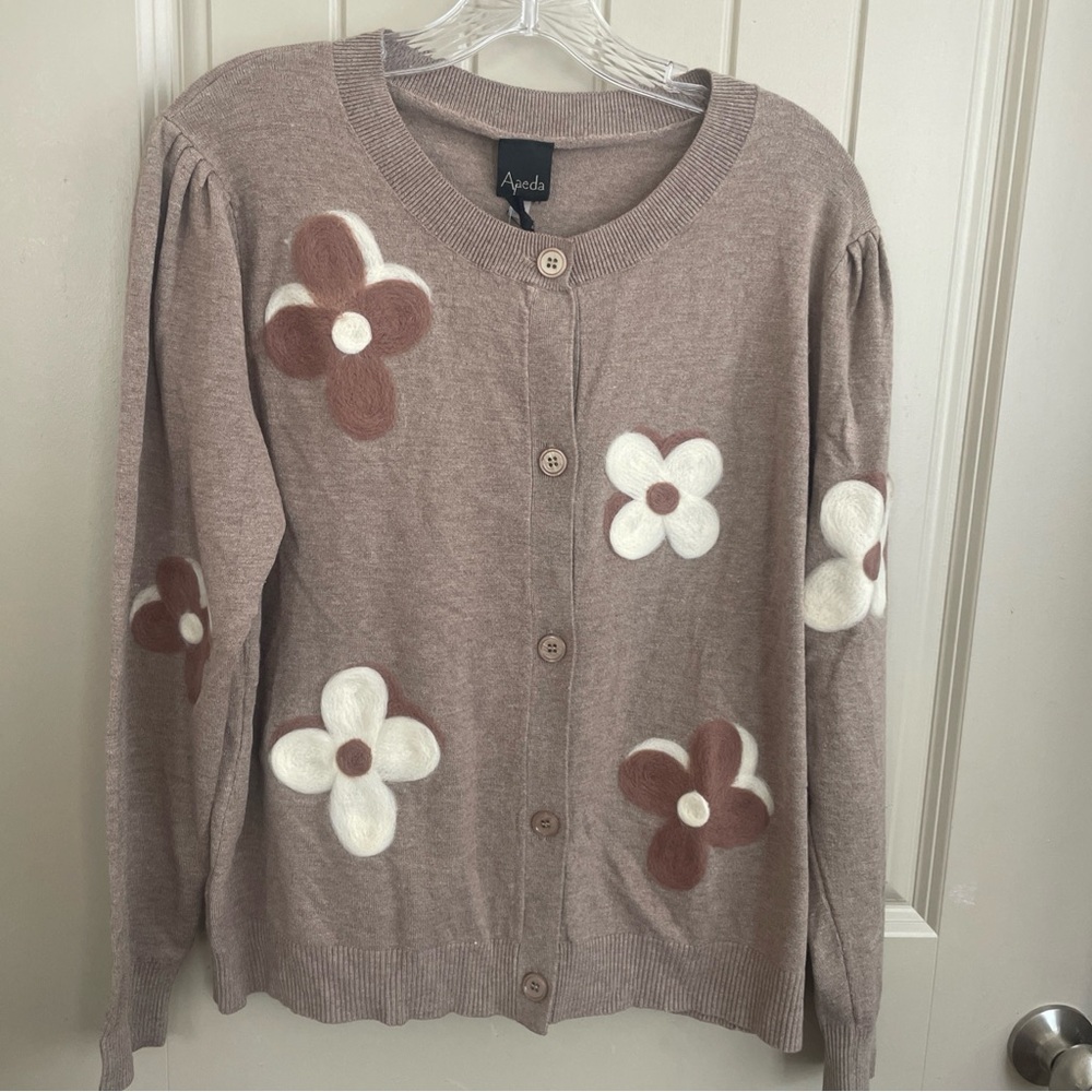 Apres Women's Tan Floral Cardigan